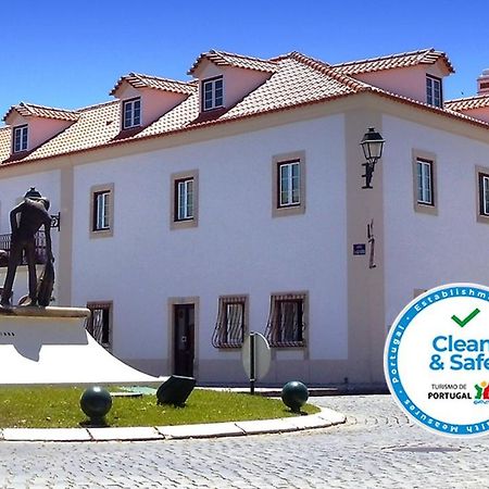 Casa Do Largo - Golega - Turismo De Habitacao Hotel Exterior foto